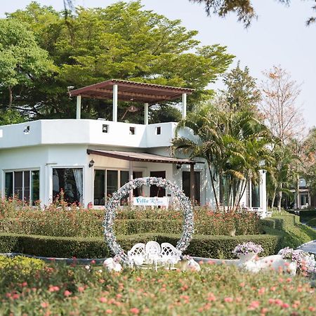Villa Reina Resort Nong Nam Daeng Exterior foto