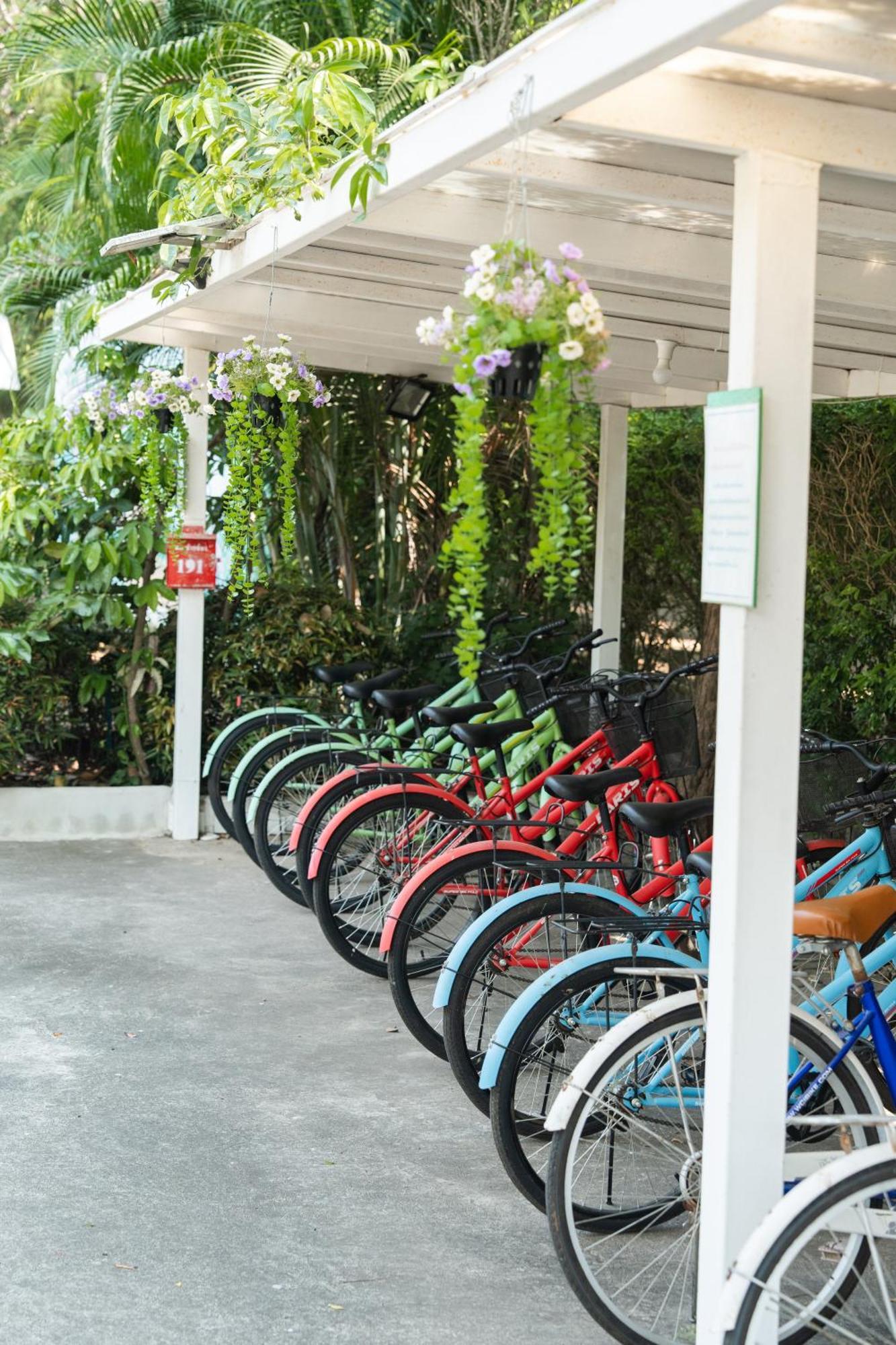 Villa Reina Resort Nong Nam Daeng Exterior foto
